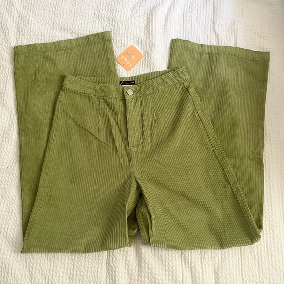 Roxy Chloe Kim Corduroy Iguana green wide leg Pants - Picture 2 of 7
